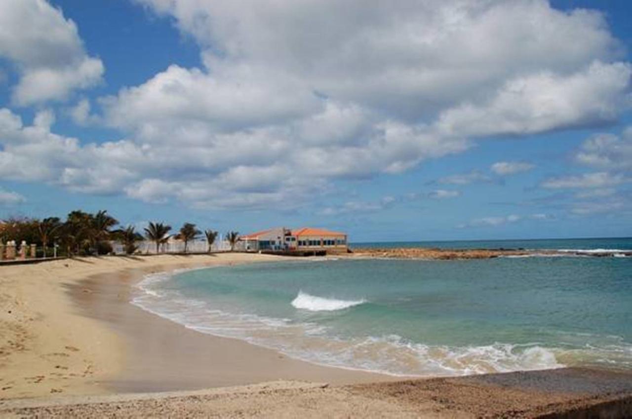Hostels Holiday Cape Verde サンタ・マリア エクステリア 写真